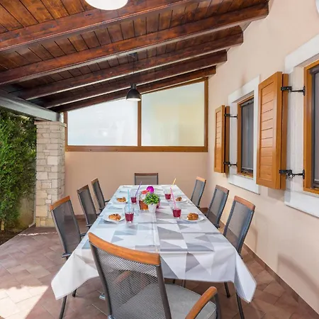 Lovely In Sv,kirin With Kitchen * Juršići